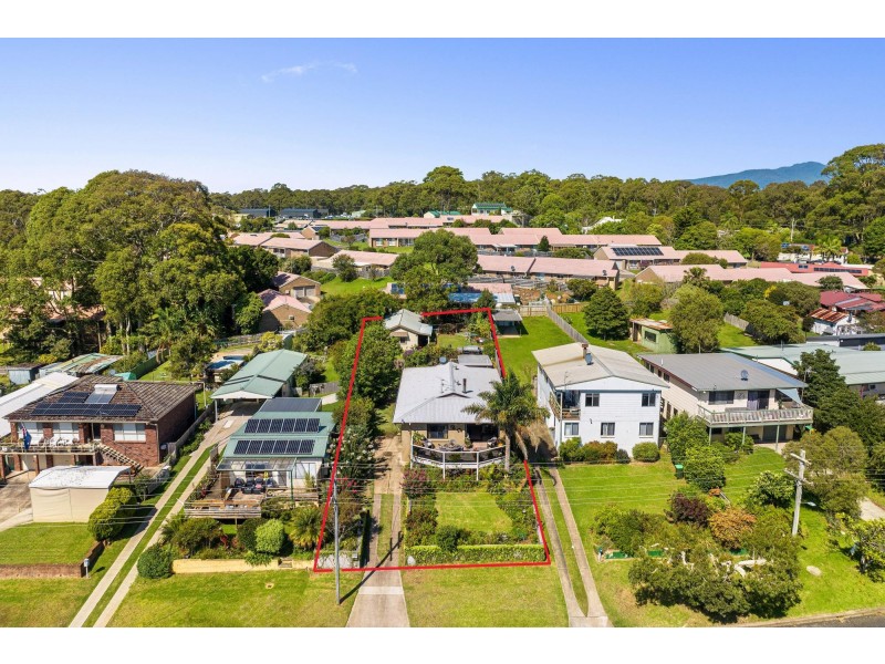 12 Isabel Street, Narooma NSW 2546