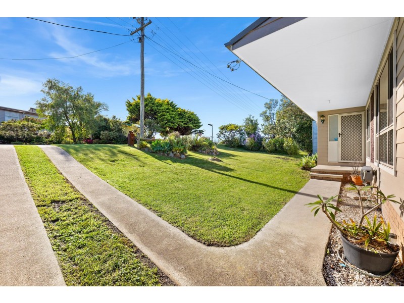33 Mummaga Way, Dalmeny NSW 2546