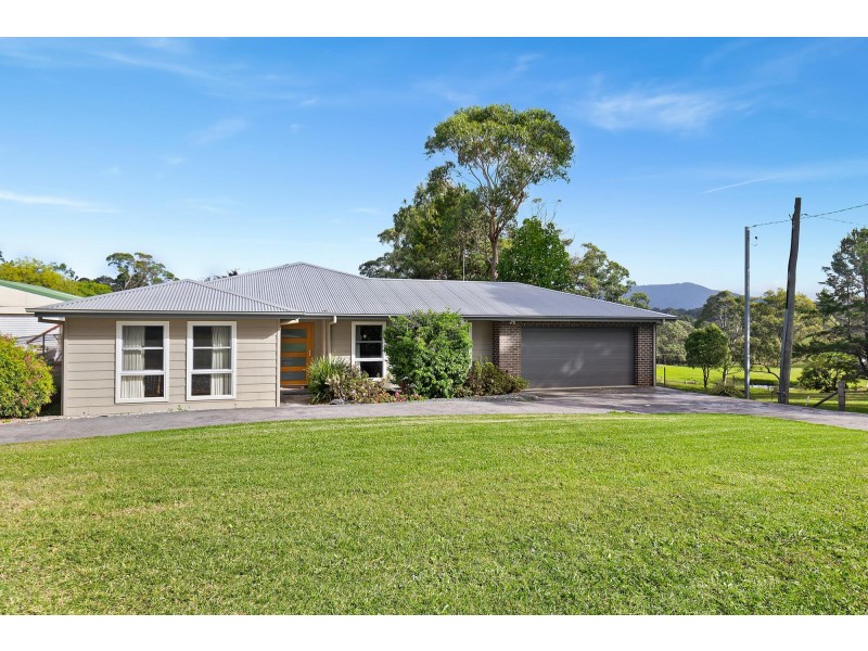 19 Old Highway, Narooma NSW 2546