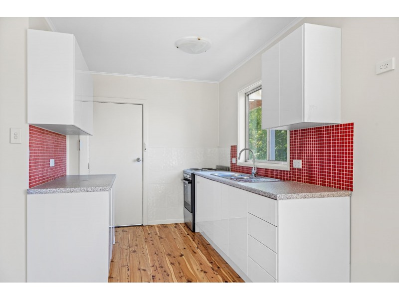 9 Thomson Parade, Dalmeny NSW 2546