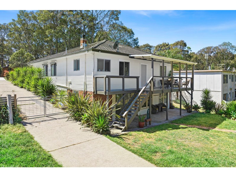 20 Loader Parade, Narooma NSW 2546