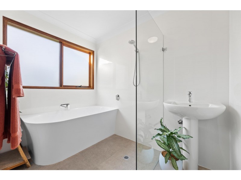 9 Dulling Street, Dalmeny NSW 2546