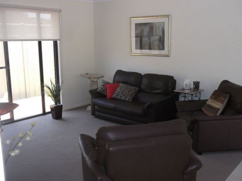 51 Warbler Crescent, Akolele NSW 2546