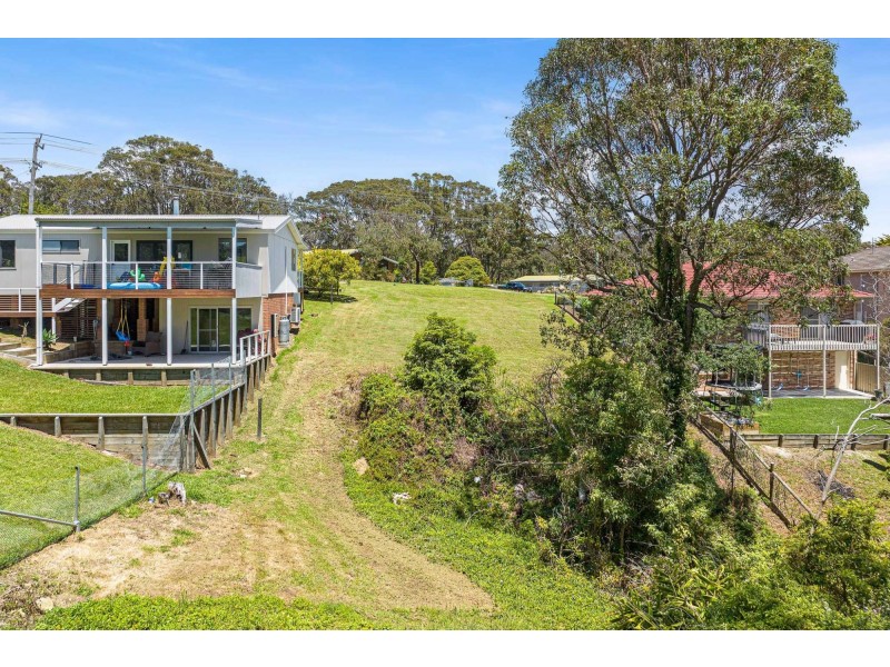 26 Thomson Parade, Dalmeny NSW 2546