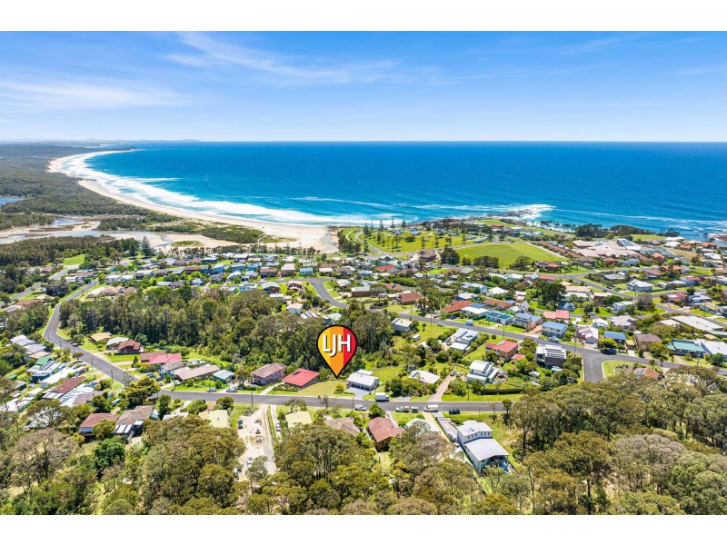 26 Thomson Parade, Dalmeny NSW 2546