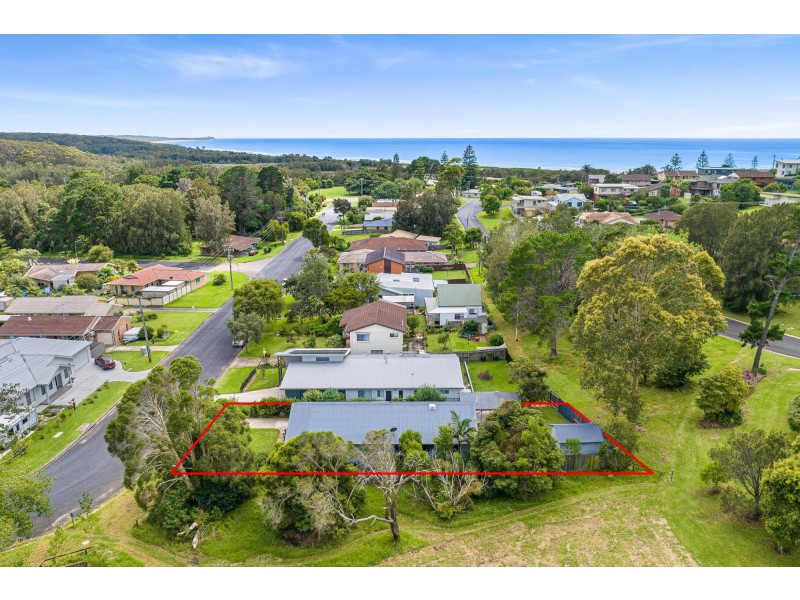 39 Tatiara Street, Dalmeny NSW 2546
