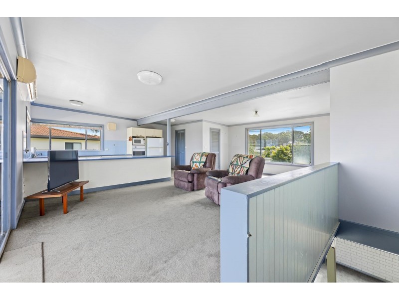 70 Cresswick Parade, Dalmeny NSW 2546