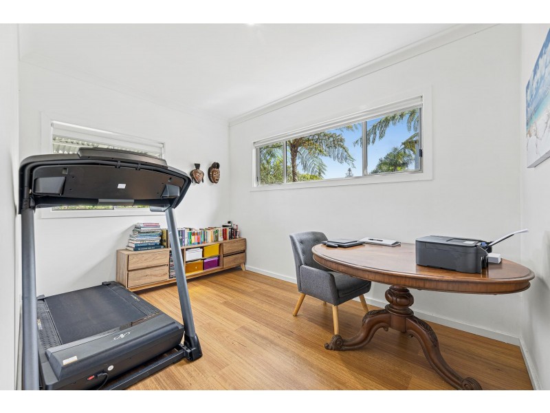 8 Ernest Street, Dalmeny NSW 2546