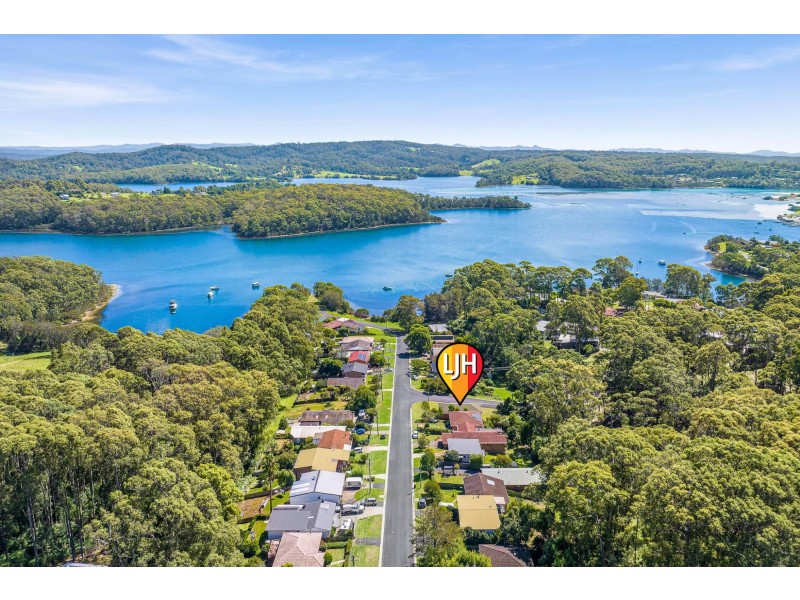 18 Dorothy Drive, Narooma NSW 2546