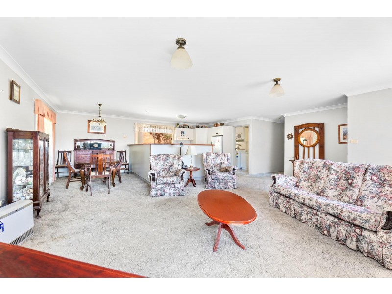 18 Dorothy Drive, Narooma NSW 2546