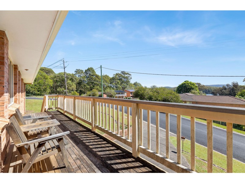 18 Dorothy Drive, Narooma NSW 2546