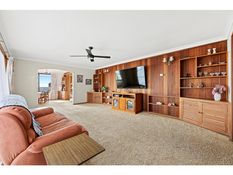 22 Warbler Crescent, North Narooma NSW 2546