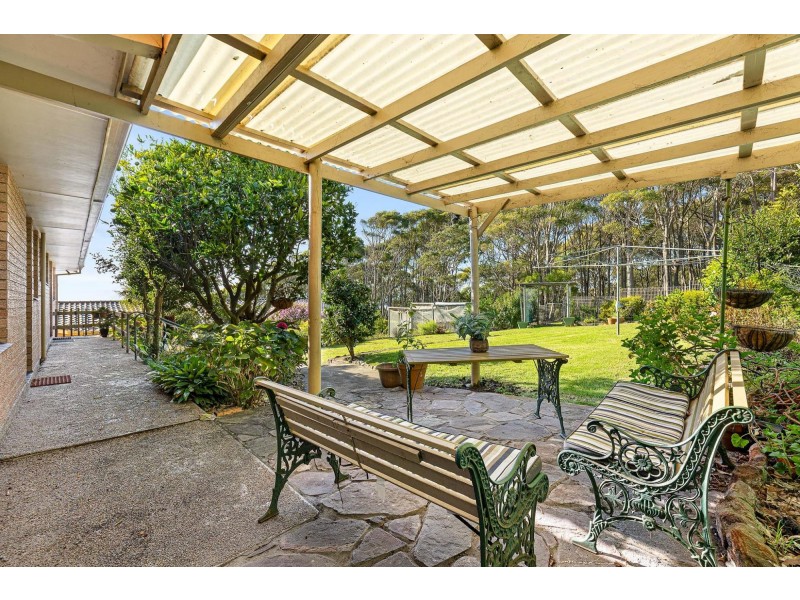 22 Warbler Crescent, North Narooma NSW 2546