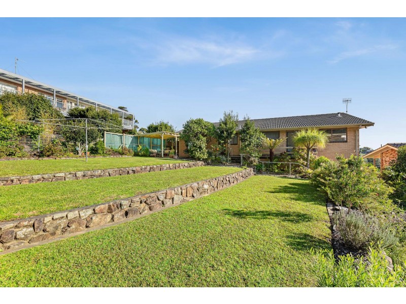 22 Warbler Crescent, North Narooma NSW 2546