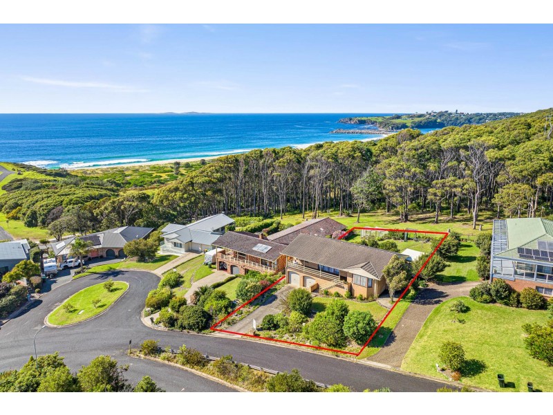 22 Warbler Crescent, North Narooma NSW 2546