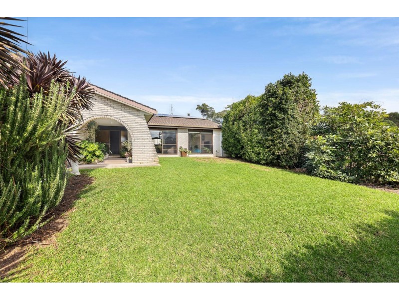 40 Binalong Street, Dalmeny NSW 2546