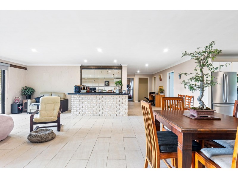 40 Binalong Street, Dalmeny NSW 2546