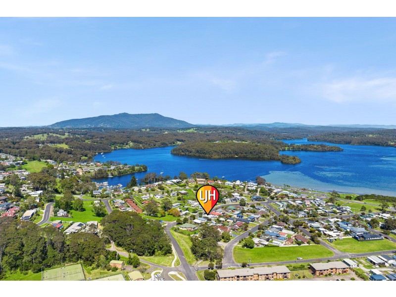 28 Mcmillan Road, Narooma NSW 2546