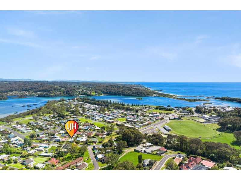 28 Mcmillan Road, Narooma NSW 2546