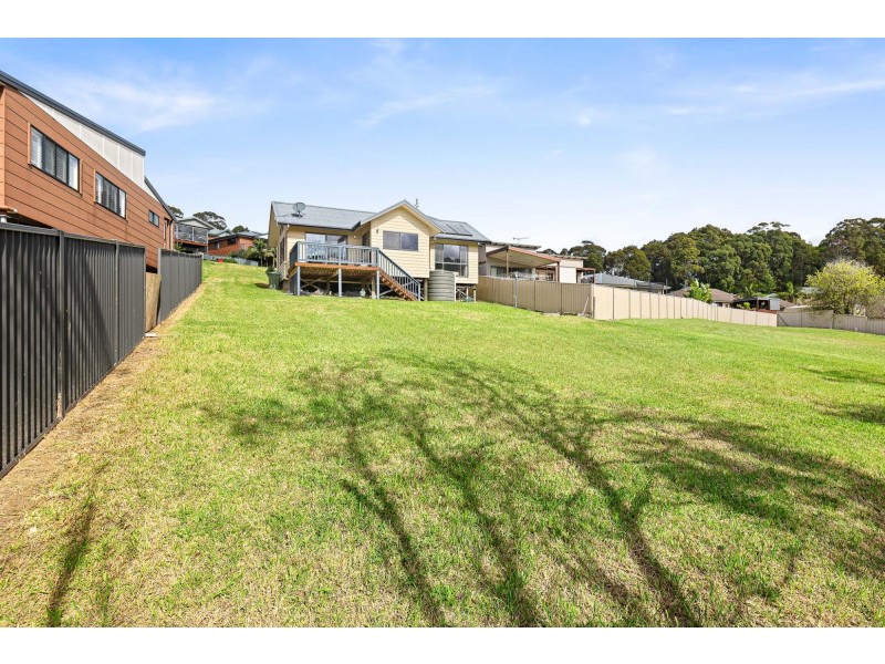 8 Creighton Parade, North Narooma NSW 2546