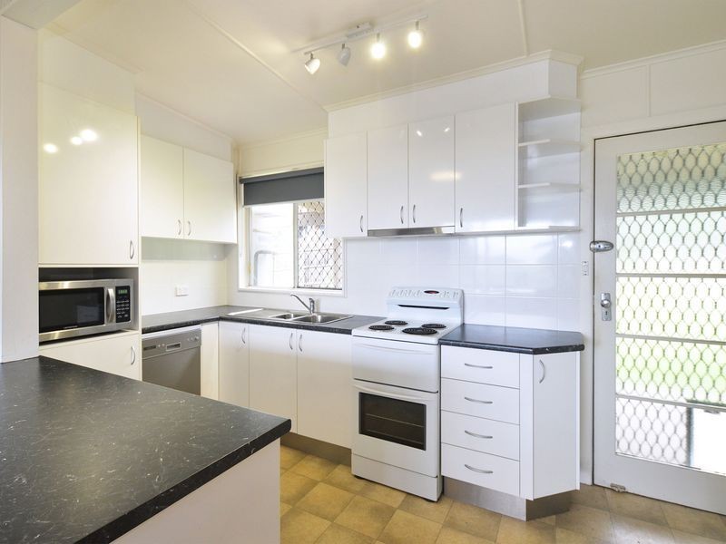 1 Cole Crescent, Narooma NSW 2546