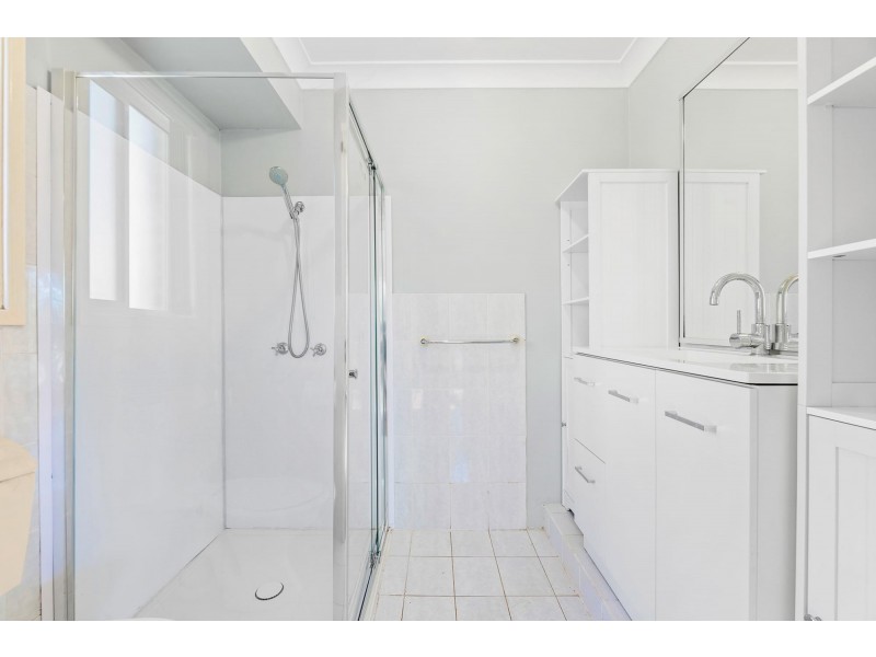 16 Mummaga Lake Drive, Dalmeny NSW 2546