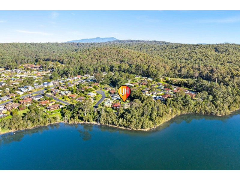 16 Mummaga Lake Drive, Dalmeny NSW 2546