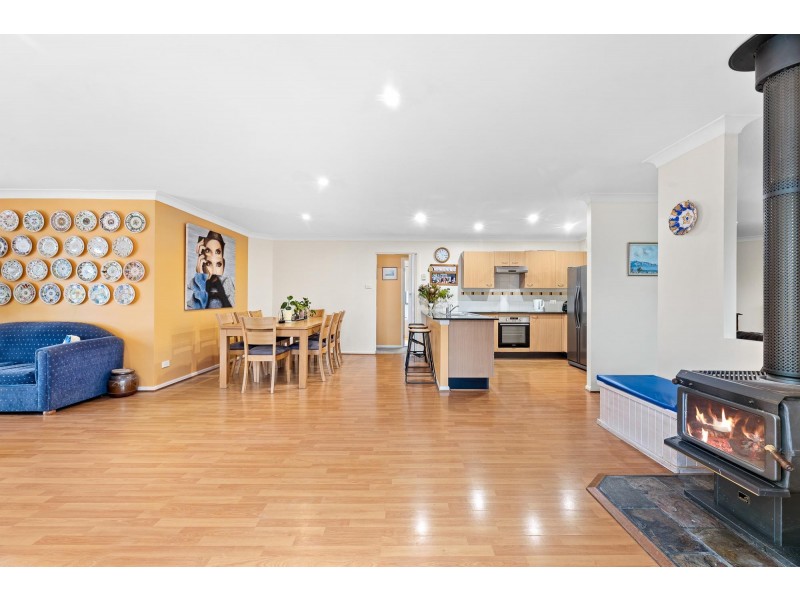 30 Eucalyptus Drive, Dalmeny NSW 2546