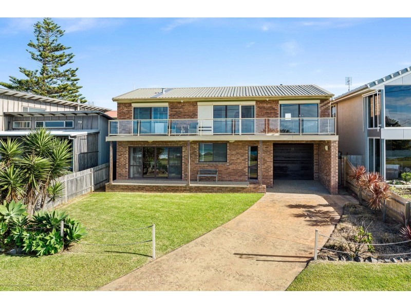 19 Dalmeny Drive, Kianga NSW 2546