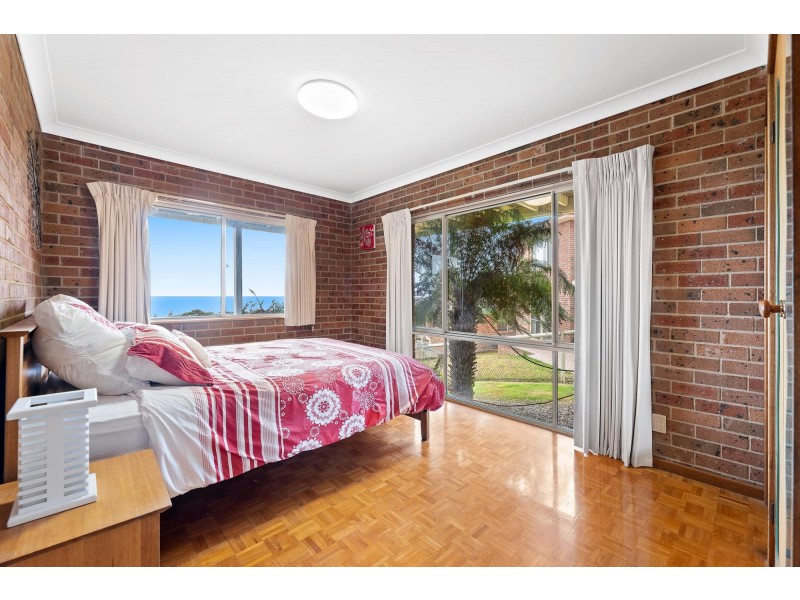 21 Dawn Parade, Kianga NSW 2546