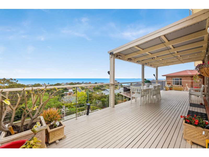 21 Dawn Parade, Kianga NSW 2546