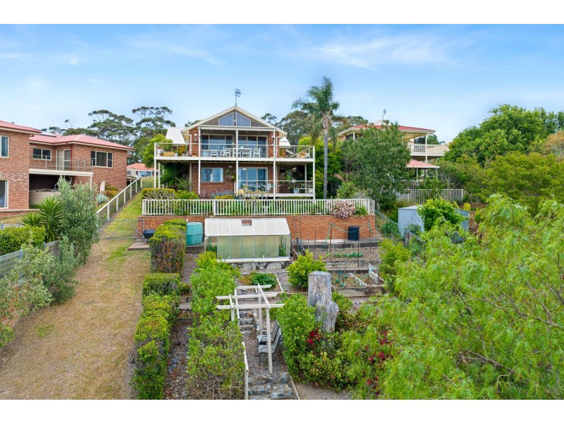 21 Dawn Parade, Kianga NSW 2546