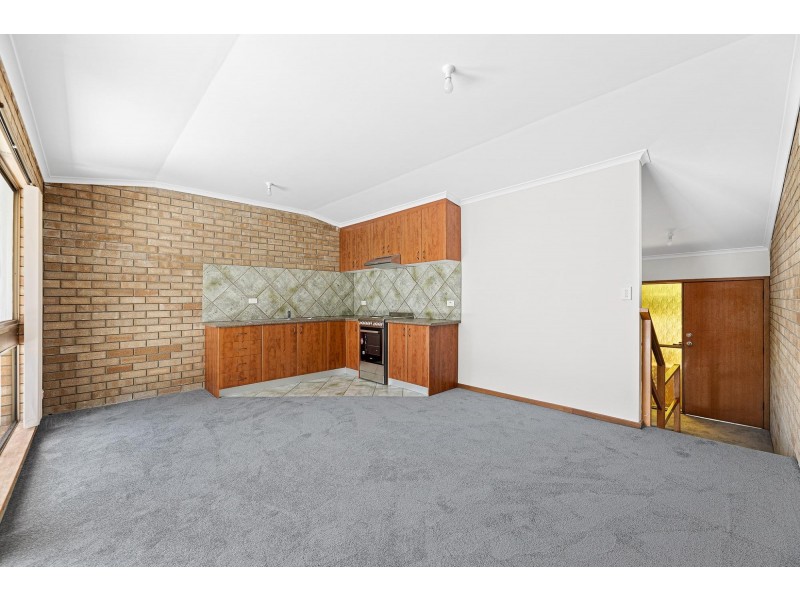2/1 Woodbury Road, North Narooma NSW 2546