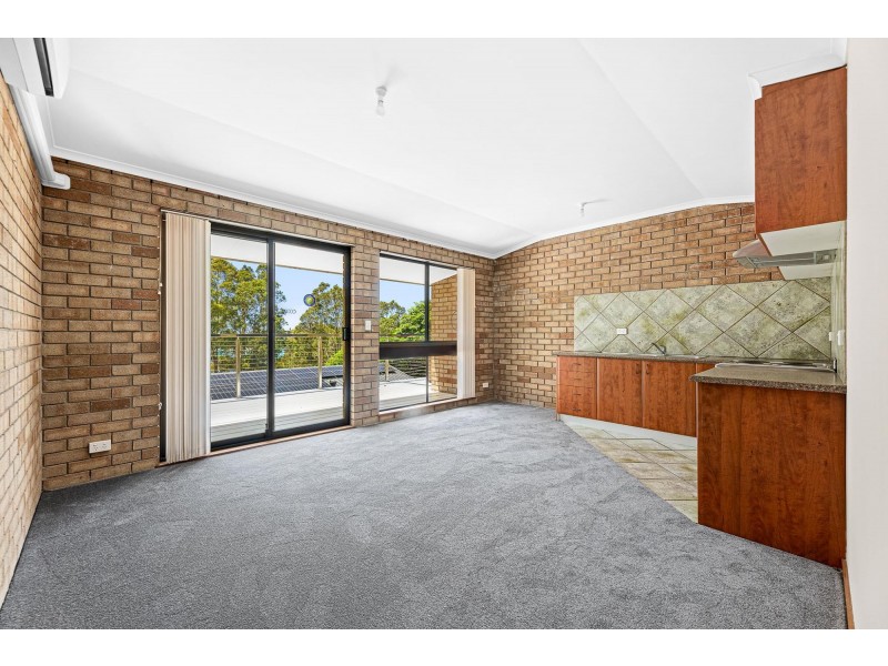 2/1 Woodbury Road, North Narooma NSW 2546