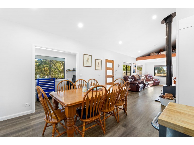 31 Thomson Parade, Dalmeny NSW 2546