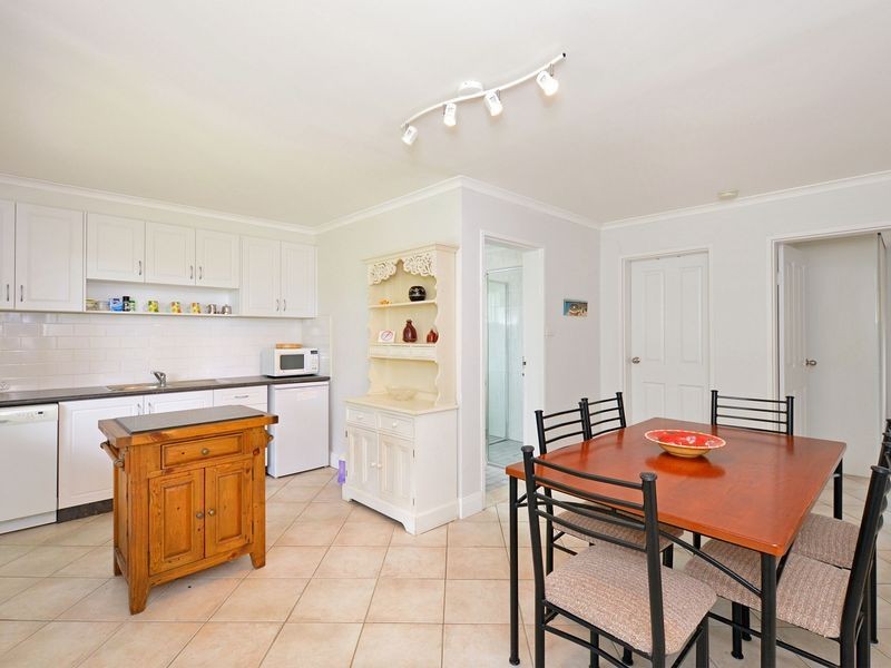 6 Loader Parade, Narooma NSW 2546