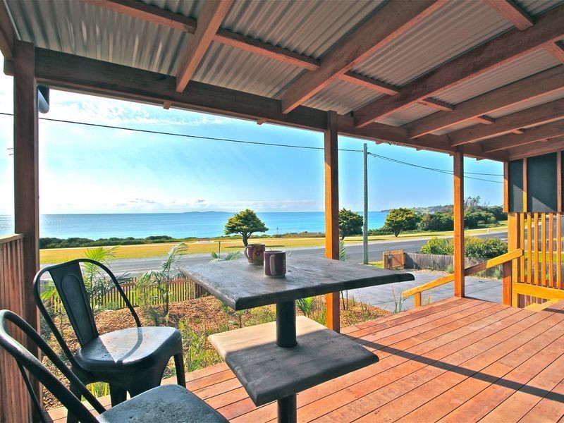 21 Dalmeny Drive, Kianga NSW 2546