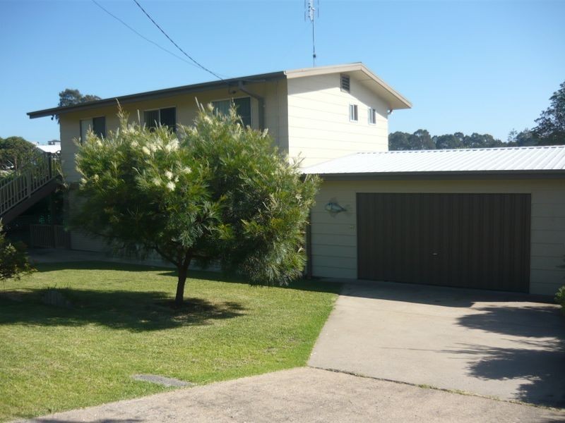 31 Binalong Street, Dalmeny NSW 2546