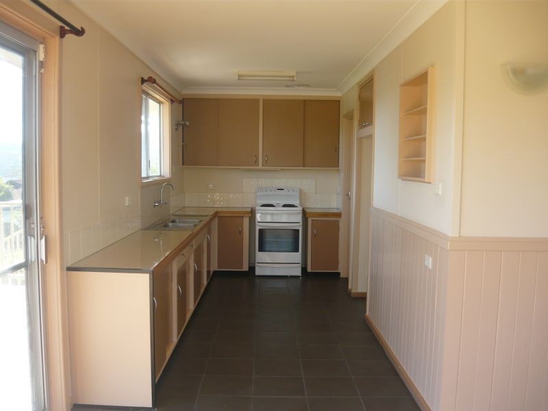 31 Binalong Street, Dalmeny NSW 2546