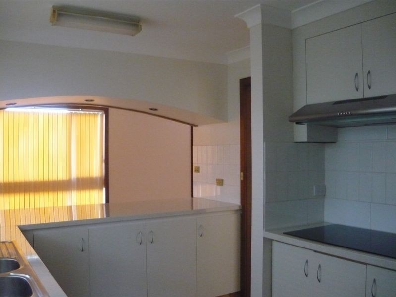 25 Tatiara Street, Dalmeny NSW 2546