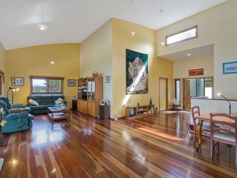 27 Flower Circuit (via Akolele), Bermagui NSW 2546