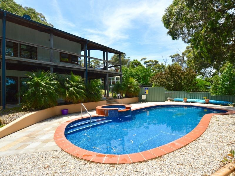 27 Flower Circuit (via Akolele), Bermagui NSW 2546