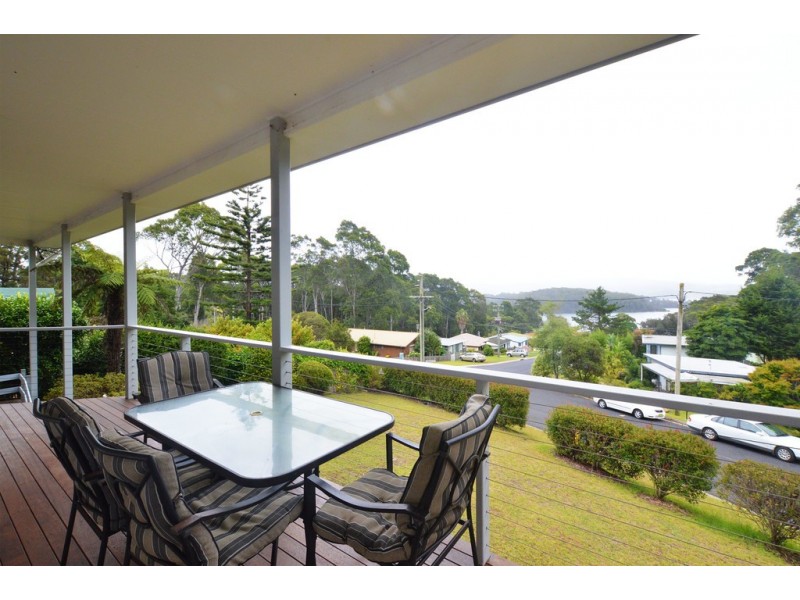 1 Cole Crescent, Narooma NSW 2546