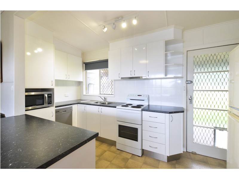 1 Cole Crescent, Narooma NSW 2546