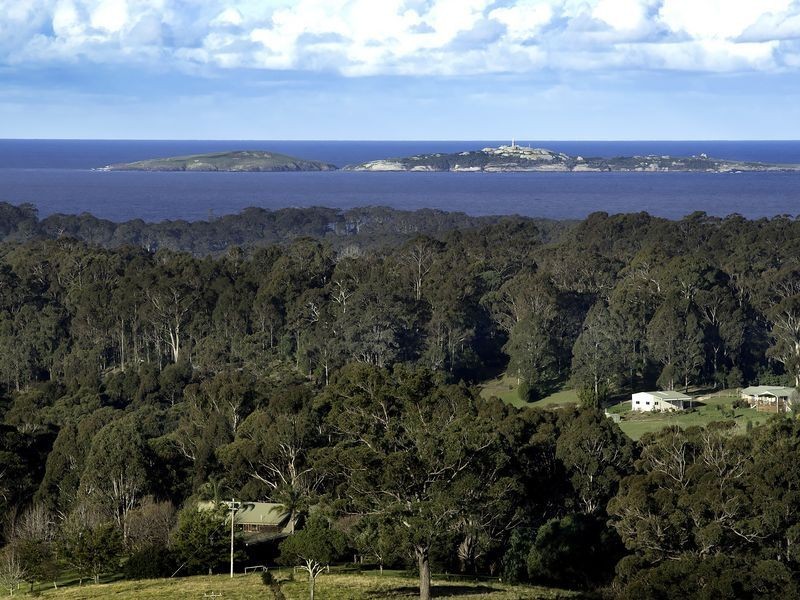 198 Wagonga Scenic Drive, Narooma NSW 2546
