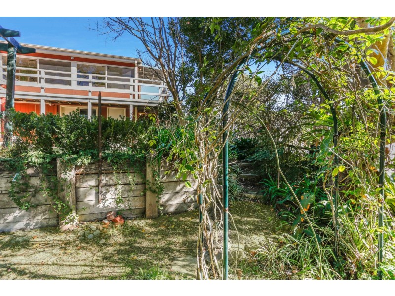11 Bay  Street, Narooma NSW 2546