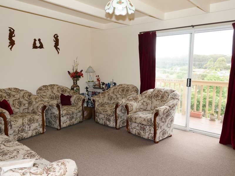 8 Nioka Street, Dalmeny NSW 2546