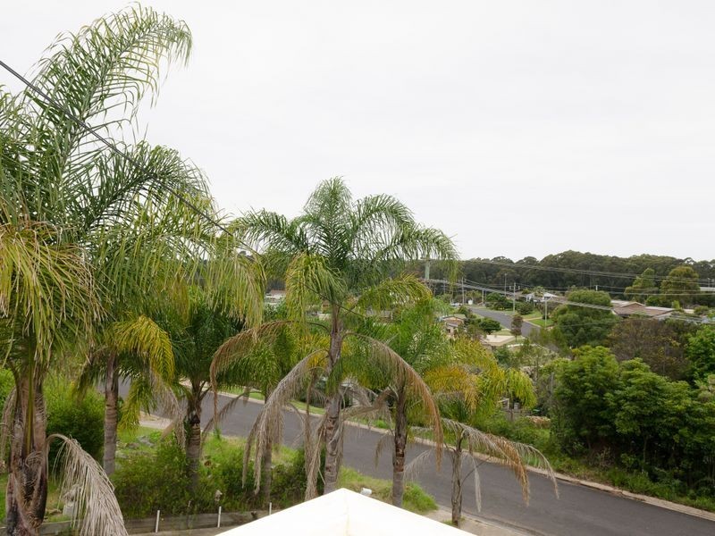 8 Nioka Street, Dalmeny NSW 2546