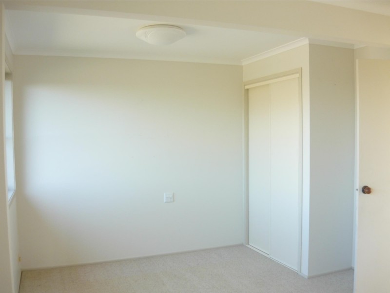 2/21 Noble Parade, Dalmeny NSW 2546