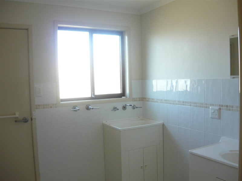 2/21 Noble Parade, Dalmeny NSW 2546